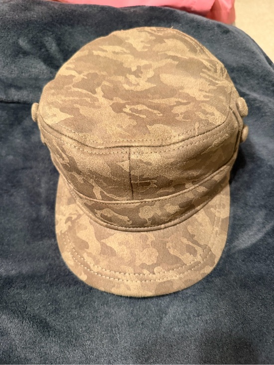 Accessories - Women's Camouflage Cadet Cap in Brown